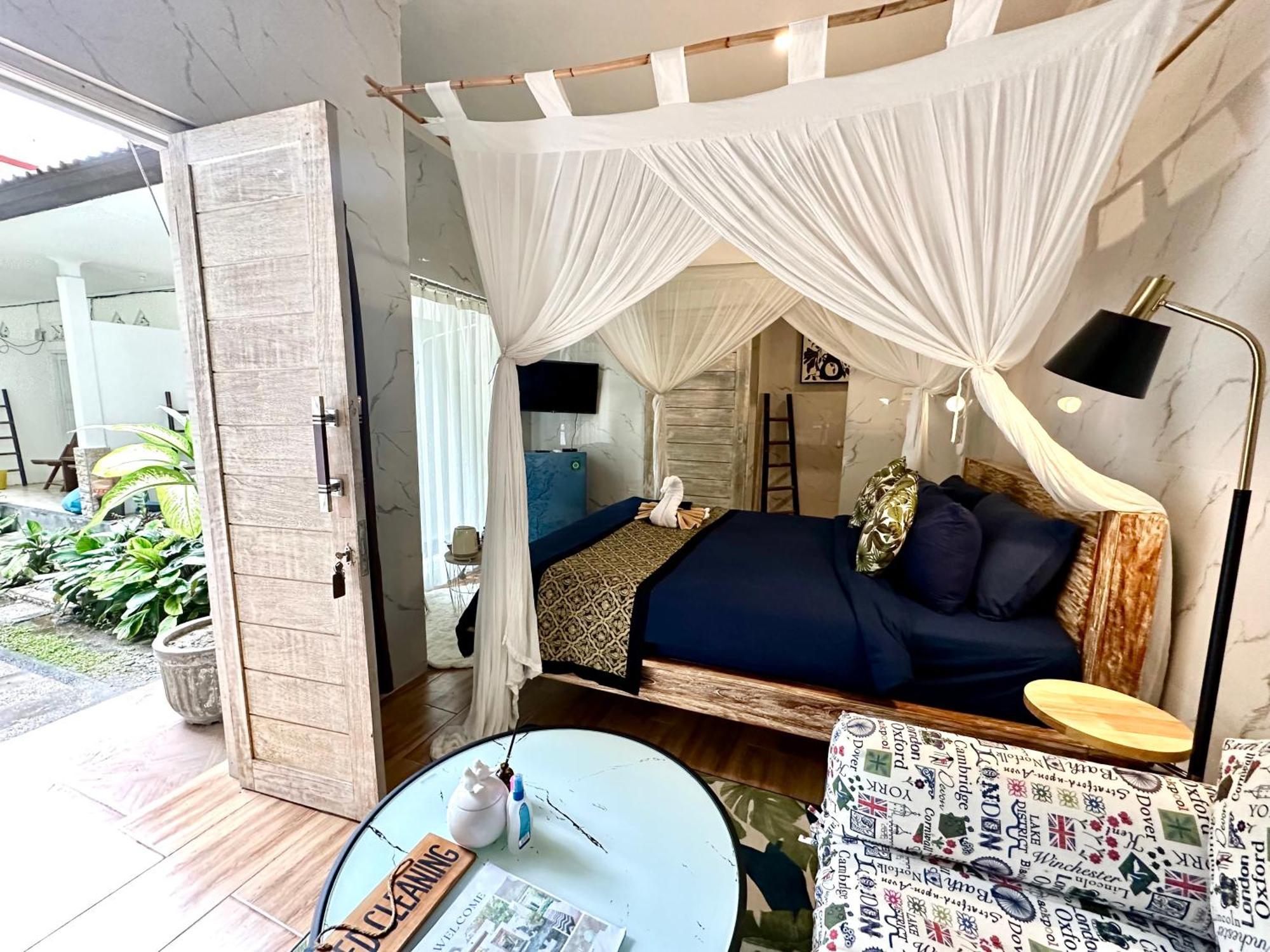 Kubu Guest House Seminyak Kültér fotó